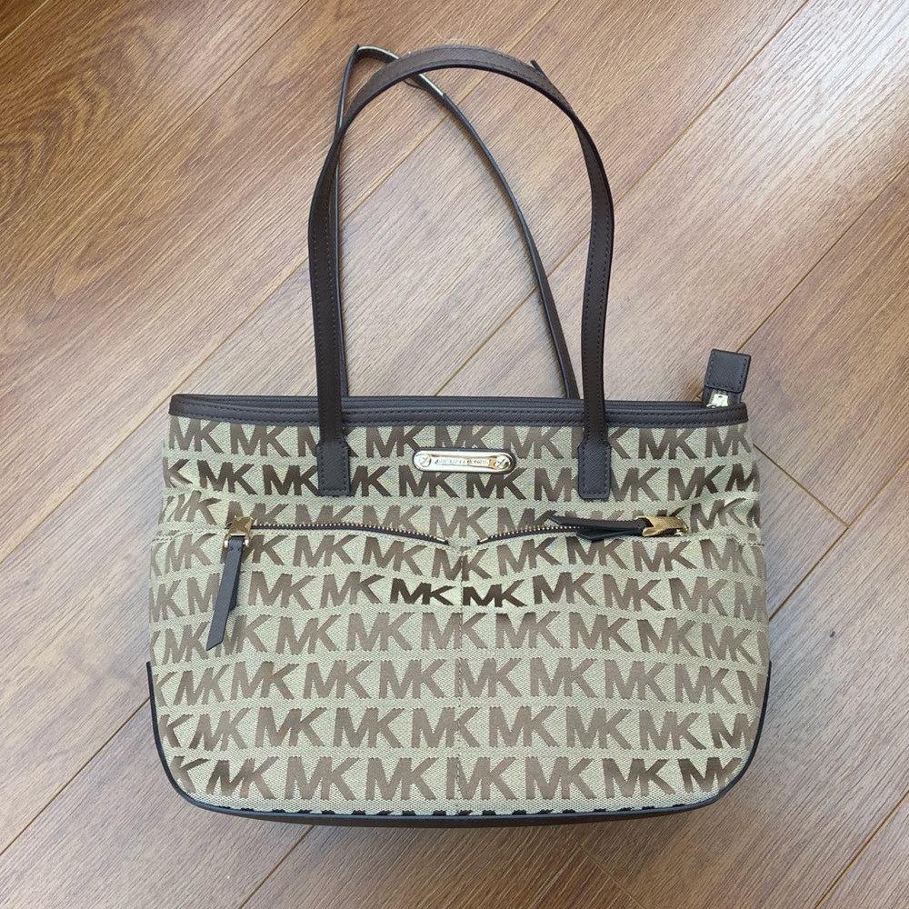 Michael Kors purse